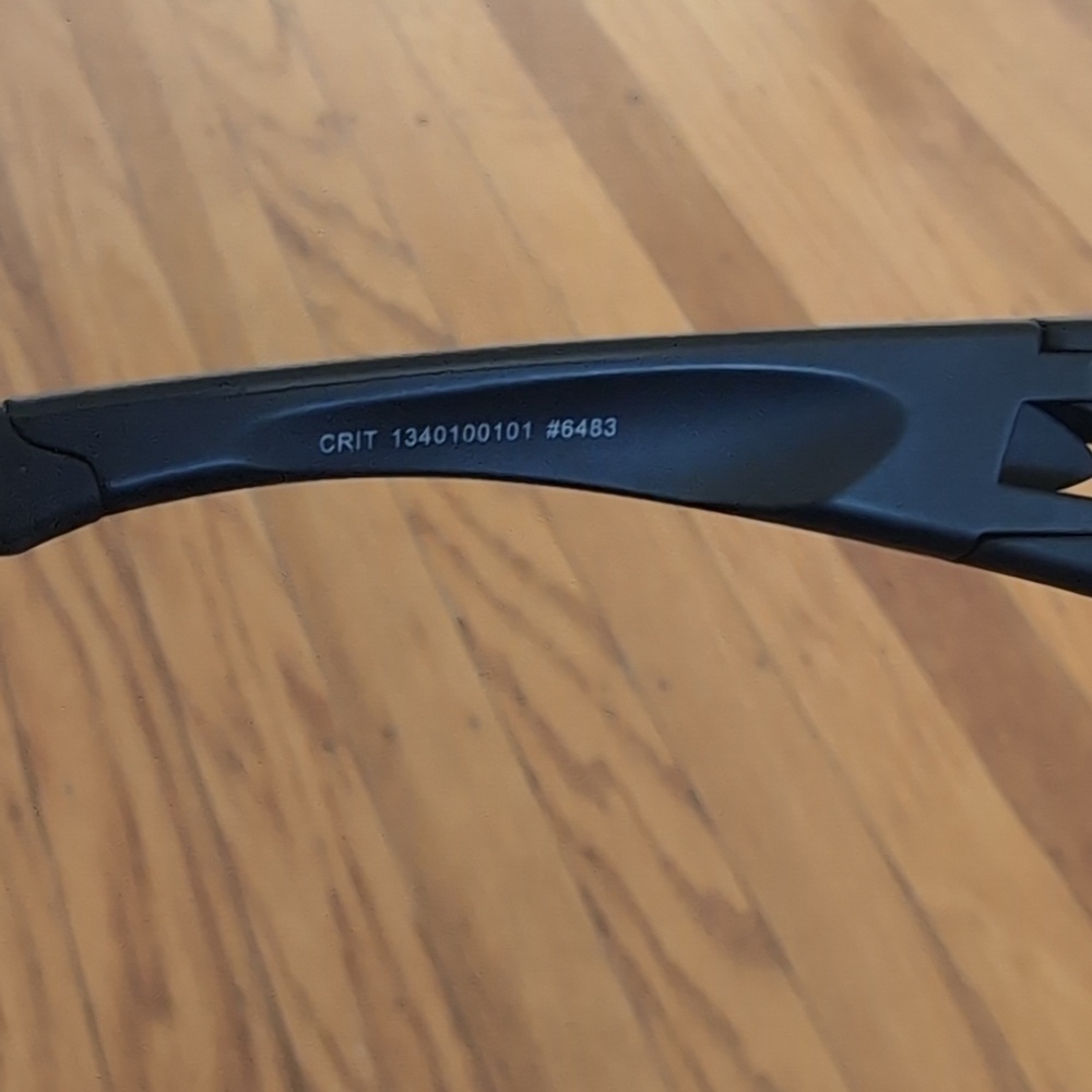 Tifosi Sunglasses With Alternate Lenses - Picture 6 of 9